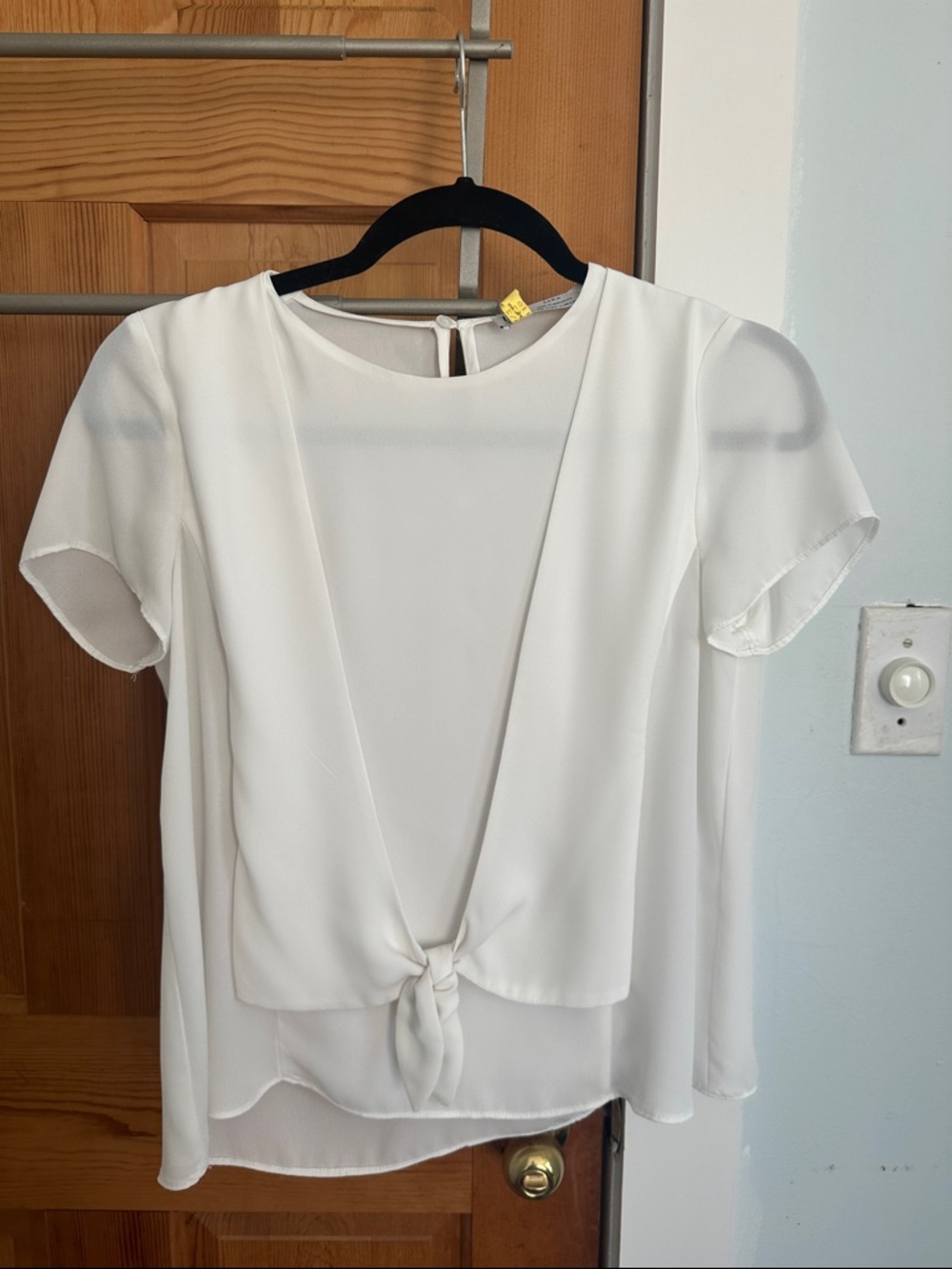 Zara Cream Short Sleeve Knot-Front Blouse